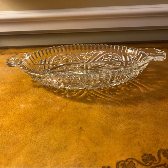 VTG Oval Clear Crystal Glass Divided Candy Nut Relish Stars & Bars Serving Dish - Picture 3 of 4